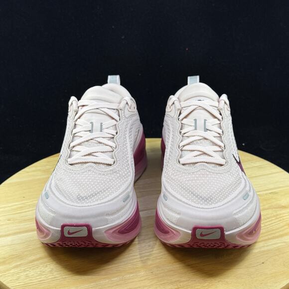 Nike Women’s Vomero Plus Silt Red Bordeaux Sweet Beet HV8154-602 Size 9.5 - Picture 3 of 9